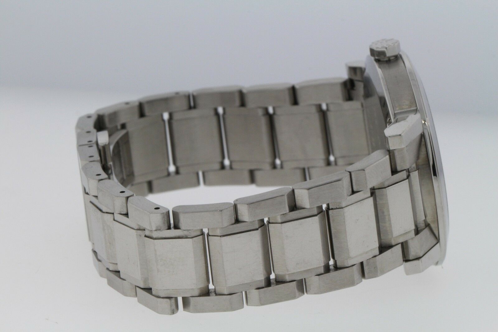 Burberry BU9001 Unisex Black Check Dial Stainless Steel 38mm Watch w/ Black Dial 7 Burberry BU9001 Unisex Black Check Dial Stainless Steel 38mm Watch w/ Black Dial