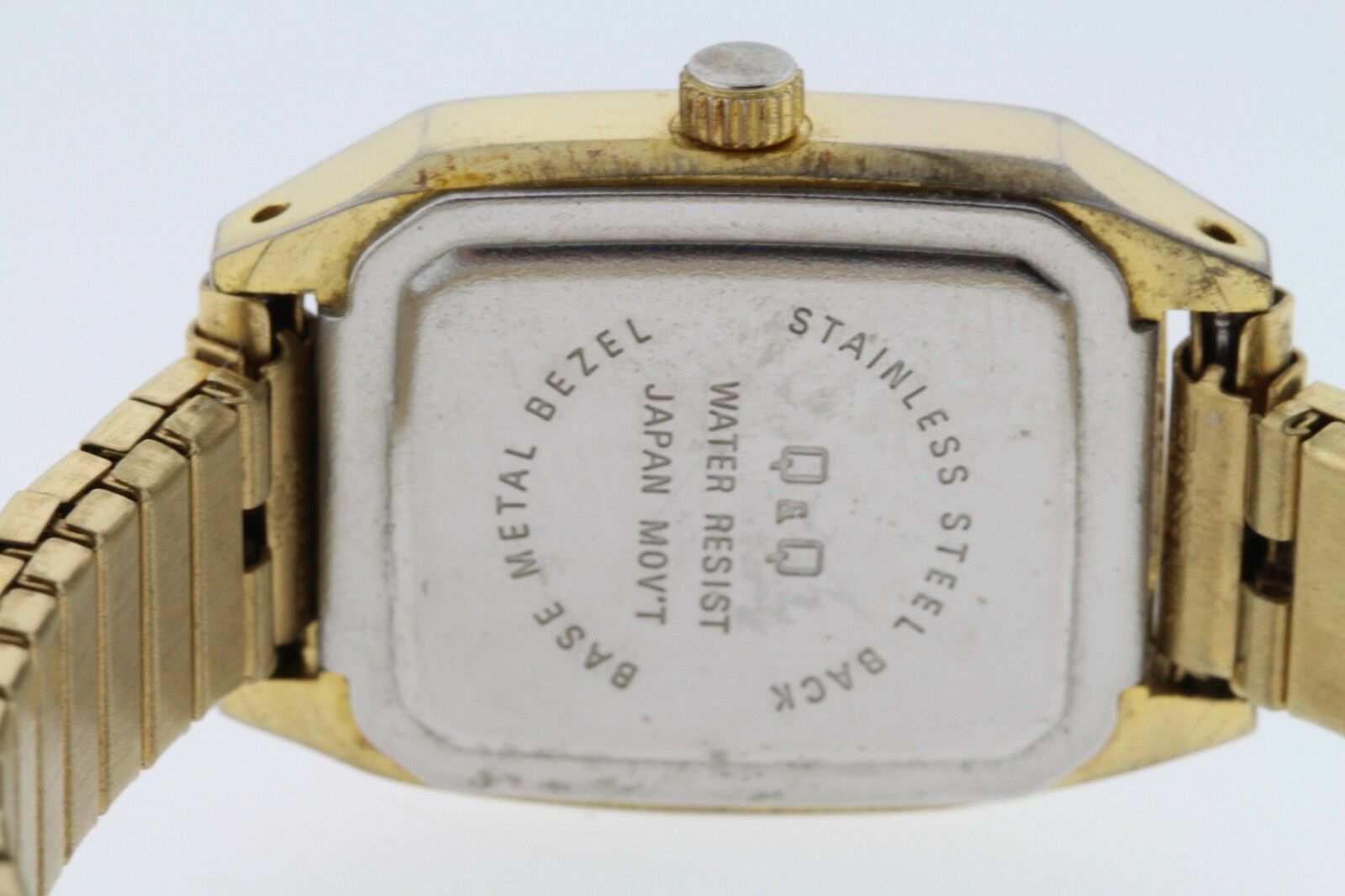 Q&Q Quartz Women's Stretch Bracelet Gold Plated Watch 9 Q&Q Quartz Women's Stretch Bracelet Gold Plated Watch