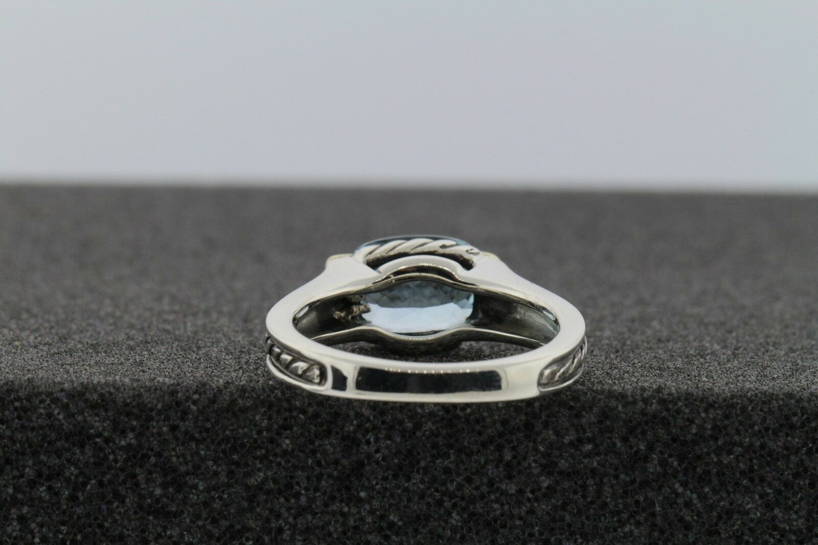 David Yurman Blue Topaz Silver & 14K Yellow Gold Women's Deco Ring Size 7 David Yurman Blue Topaz Silver & 14K Yellow Gold Women's Deco Ring Size 7.5