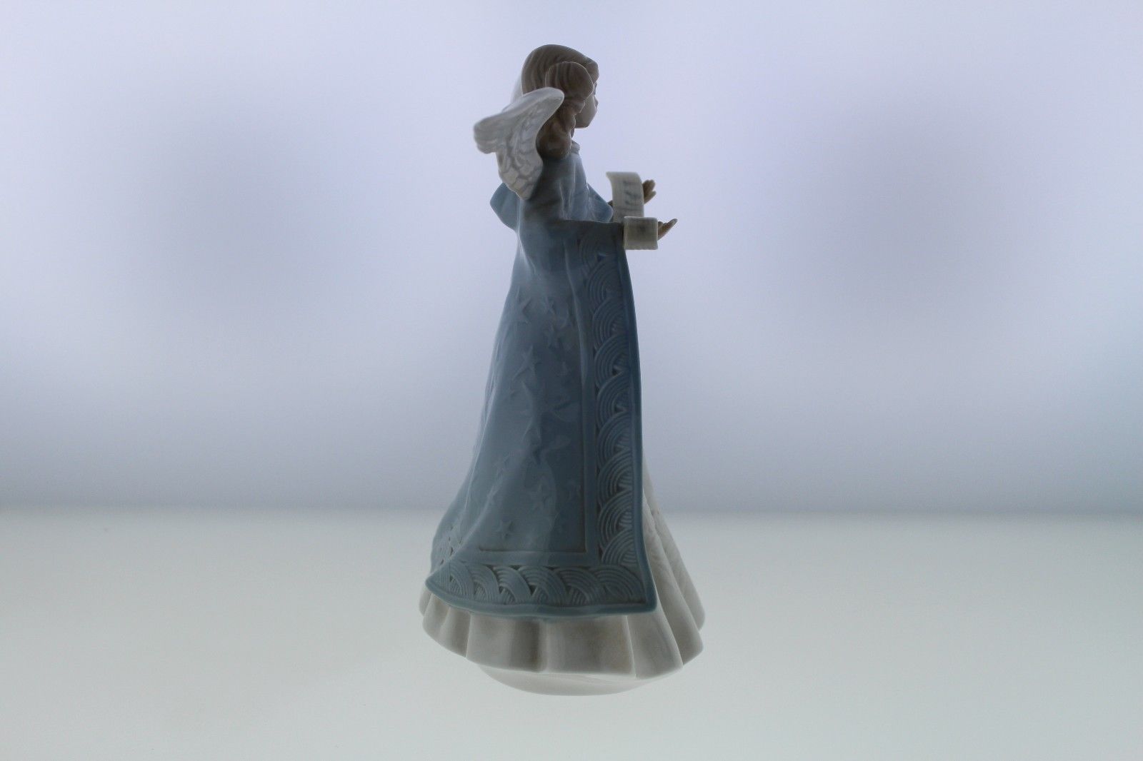 Lladro Angel Navidad Cantante Retired 1990 Porcelain Figurine w/ Original Box 15 Lladro Angel Navidad Cantante Retired 1990 Porcelain Figurine w/ Original Box